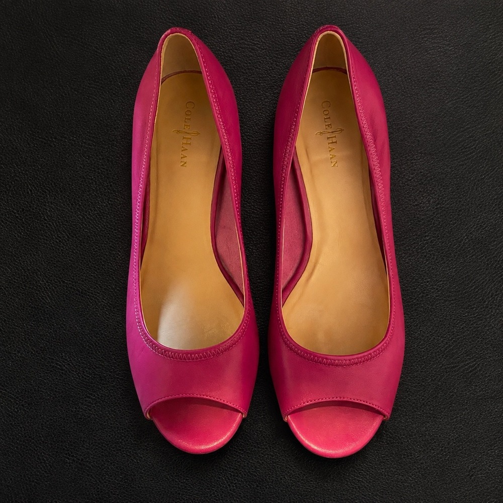 Cole Haan Womens 7.5B Pink Leather Peep Toe Wedge Pumps Comfort Slip On Shoes